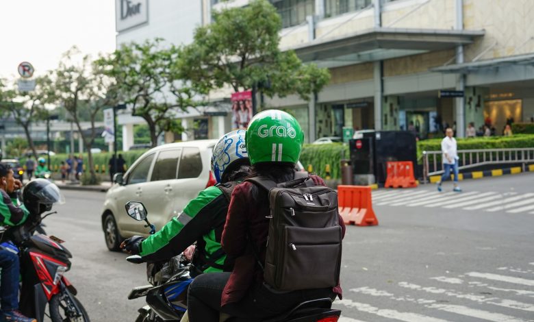 Dishub DKI Jakarta Akan Buat Aplikasi Super (photo by Afif Kusuma on Unsplash)