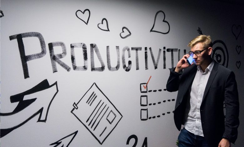 Menjadi Seorang Project Manager di Industri Kreatif Digital (Photo by Andreas Klassen on Unsplash)