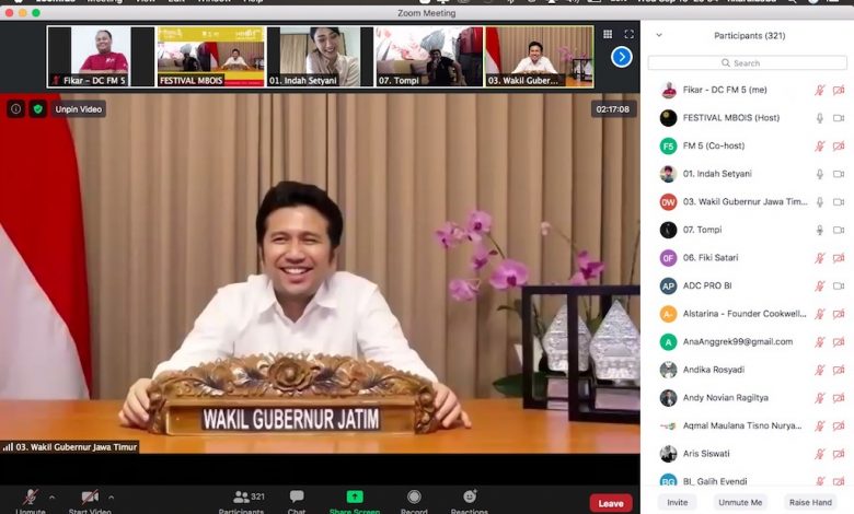Wakil Gubernur Jawa Timur, Emil Elistianto Dardak saat menghadiri penutupan Festival Mbois 5