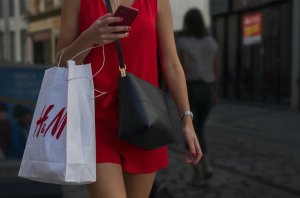 H&M Tutup Ribuan Gerai Akibat Penurunan Laba
