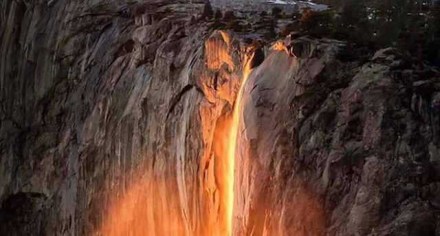 Wisata air terjun api yang bikin fenomenal (Foto via Instagram @NationalParksPartnership)