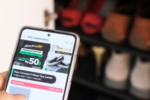 Bersebelas #MelangkahBareg Jadi Kolaborasi Tokopedia dan 11 Brand Sepatu Lokal
